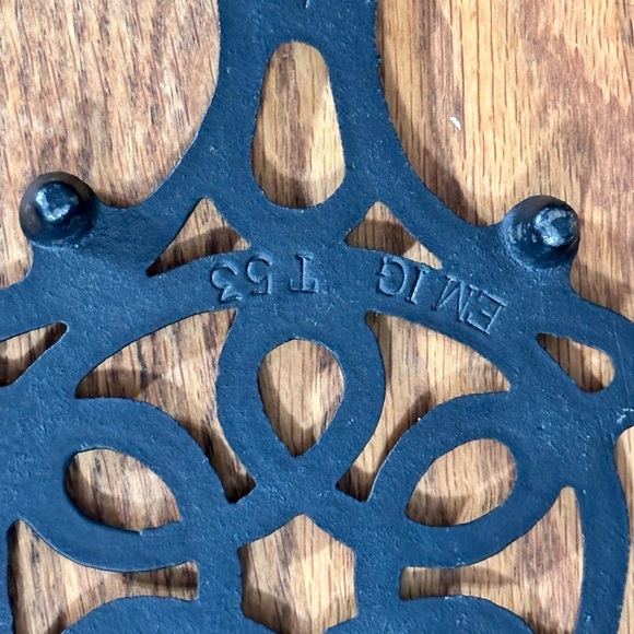 Vintage 1960s Cast Iron Trivet EMIG T-53 - Picture 6 of 7